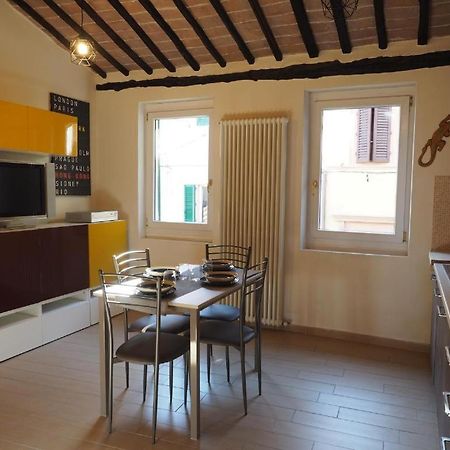 Contrada House By Francigenaapartments Siena Exterior photo